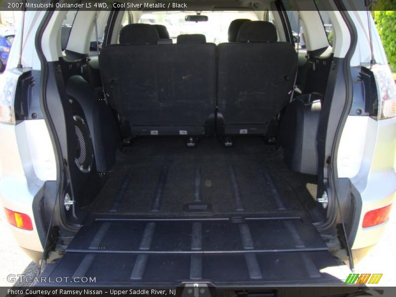 Cool Silver Metallic / Black 2007 Mitsubishi Outlander LS 4WD