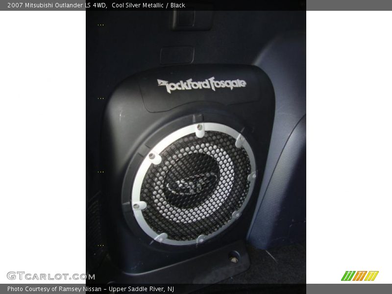 Cool Silver Metallic / Black 2007 Mitsubishi Outlander LS 4WD