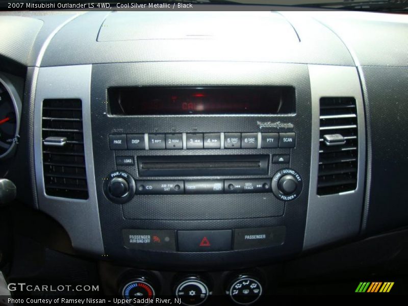 Cool Silver Metallic / Black 2007 Mitsubishi Outlander LS 4WD