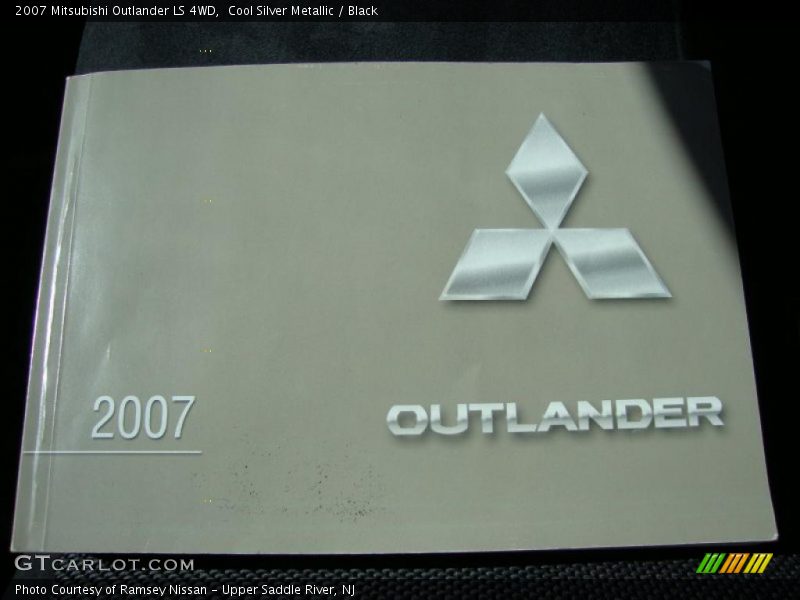 Cool Silver Metallic / Black 2007 Mitsubishi Outlander LS 4WD