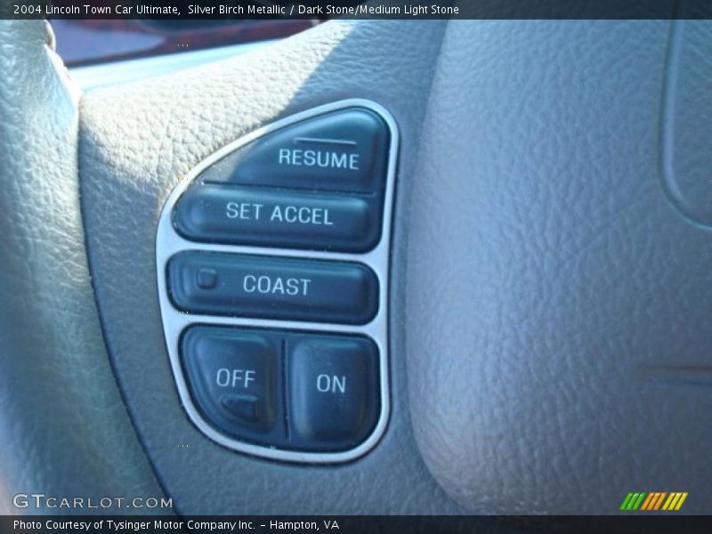 Silver Birch Metallic / Dark Stone/Medium Light Stone 2004 Lincoln Town Car Ultimate