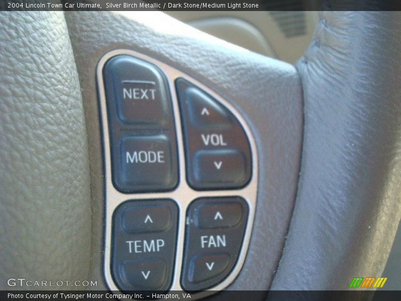 Silver Birch Metallic / Dark Stone/Medium Light Stone 2004 Lincoln Town Car Ultimate