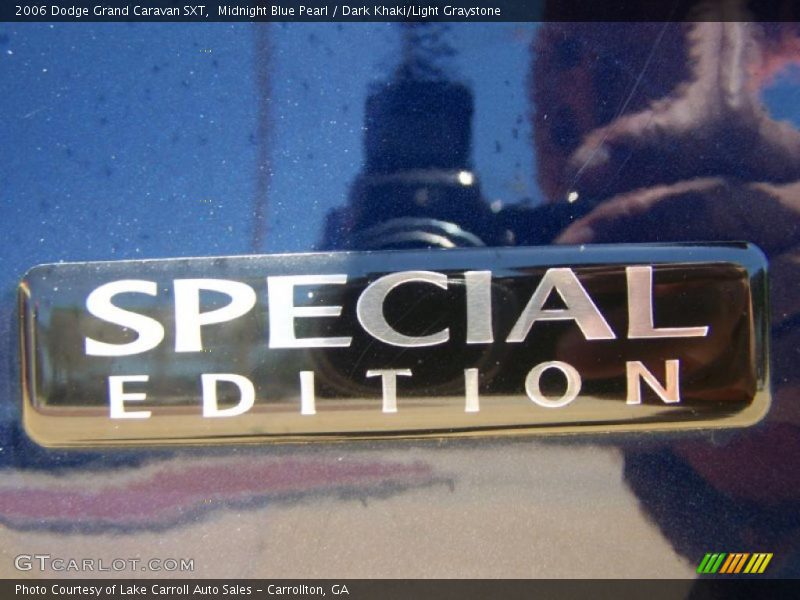 Midnight Blue Pearl / Dark Khaki/Light Graystone 2006 Dodge Grand Caravan SXT