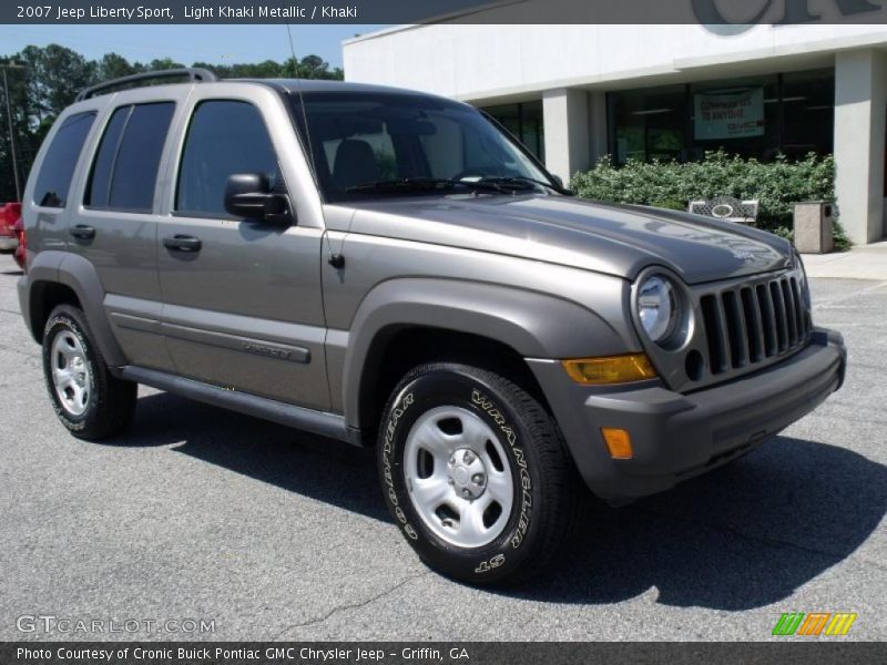 Light Khaki Metallic / Khaki 2007 Jeep Liberty Sport