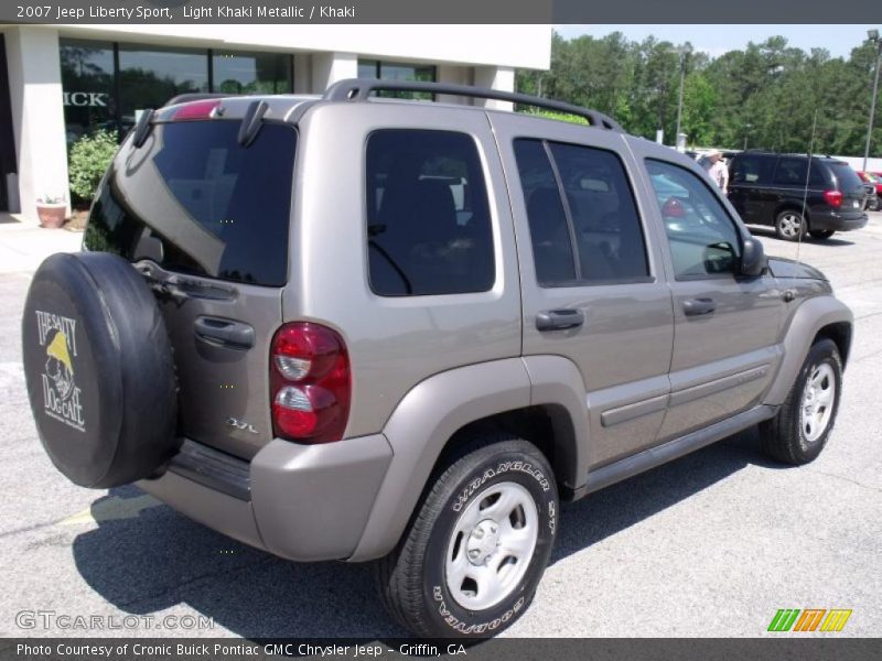 Light Khaki Metallic / Khaki 2007 Jeep Liberty Sport
