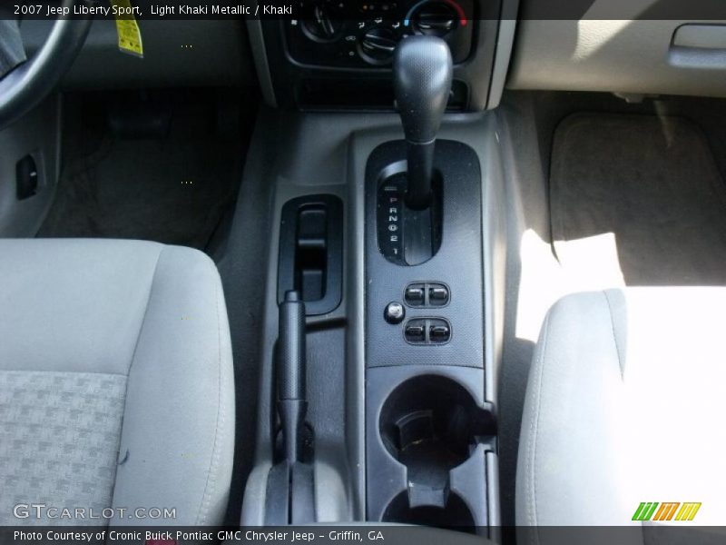 Light Khaki Metallic / Khaki 2007 Jeep Liberty Sport