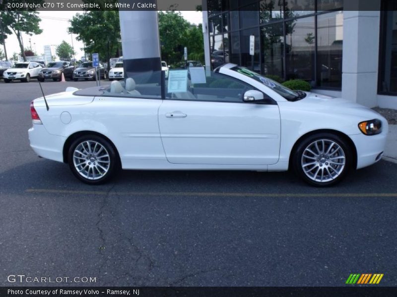 Ice White / Calcite 2009 Volvo C70 T5 Convertible