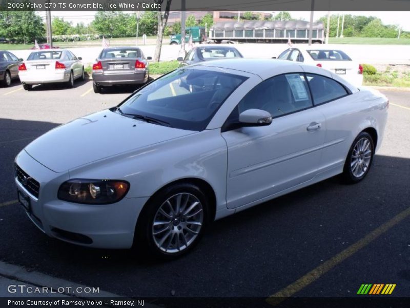 Ice White / Calcite 2009 Volvo C70 T5 Convertible