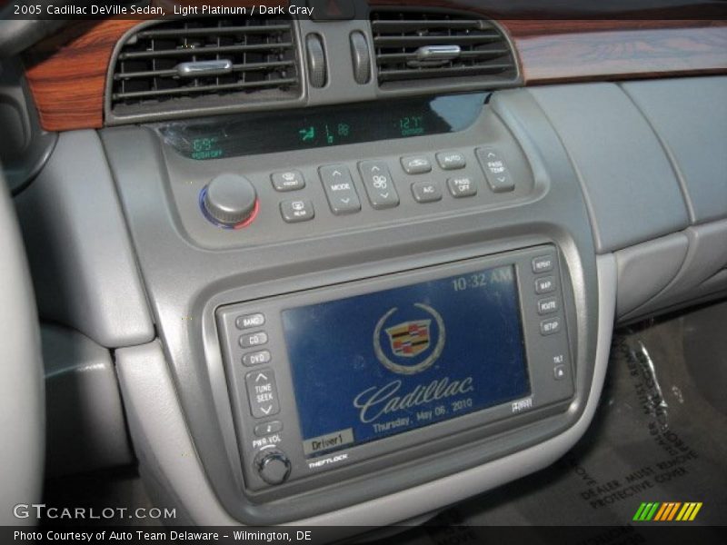 Light Platinum / Dark Gray 2005 Cadillac DeVille Sedan