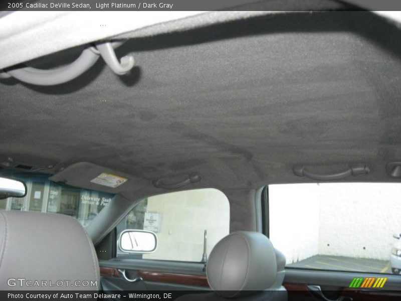 Light Platinum / Dark Gray 2005 Cadillac DeVille Sedan