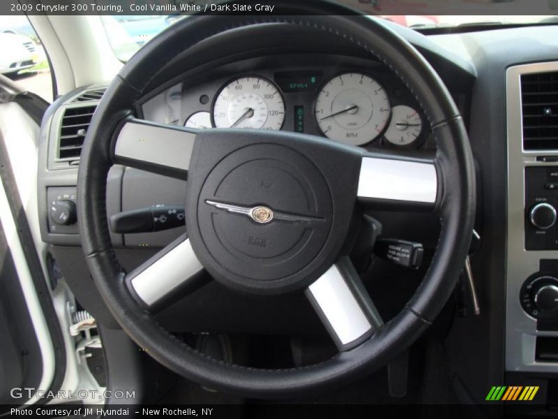 Cool Vanilla White / Dark Slate Gray 2009 Chrysler 300 Touring