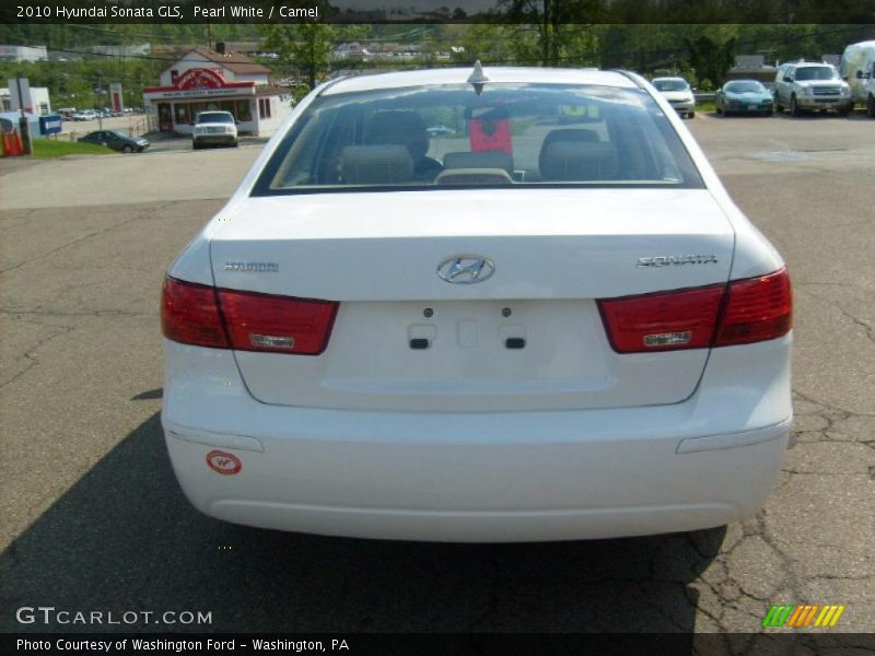 Pearl White / Camel 2010 Hyundai Sonata GLS