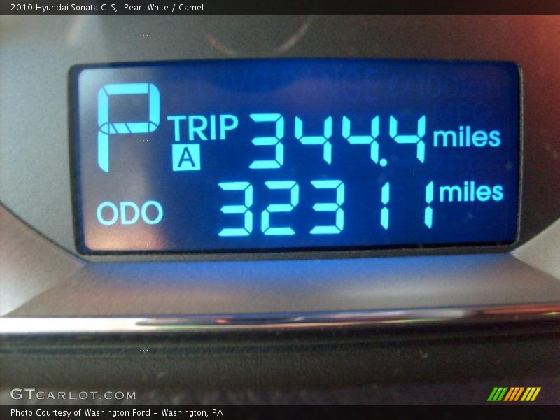 Pearl White / Camel 2010 Hyundai Sonata GLS