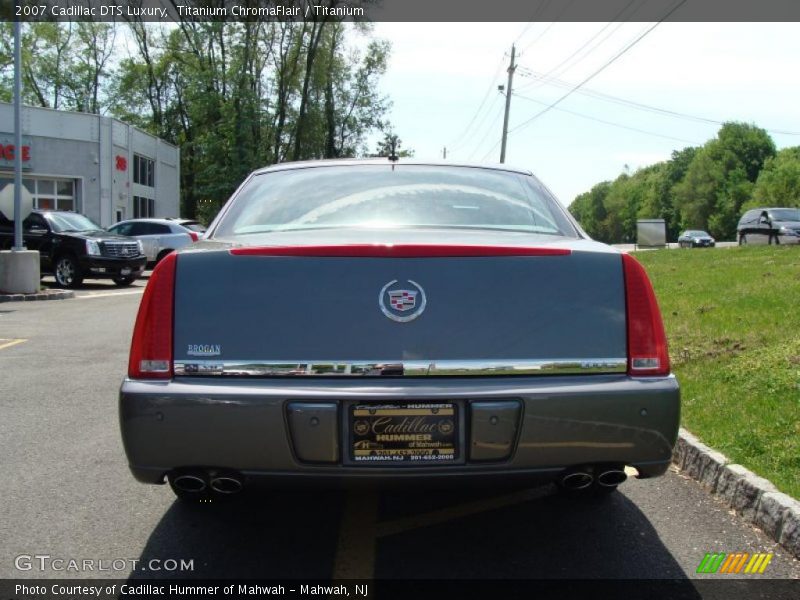 Titanium ChromaFlair / Titanium 2007 Cadillac DTS Luxury