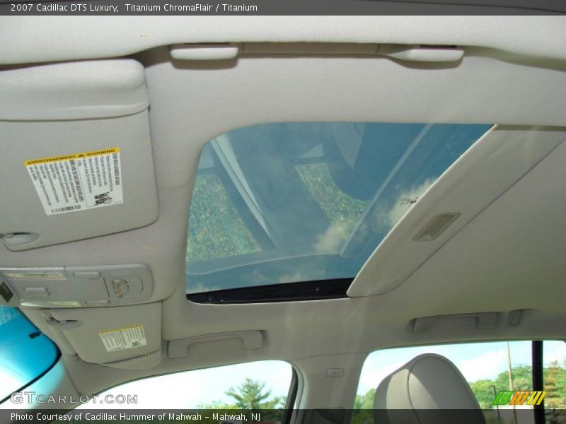 Titanium ChromaFlair / Titanium 2007 Cadillac DTS Luxury