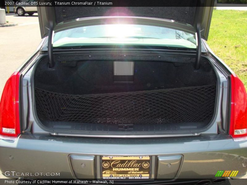 Titanium ChromaFlair / Titanium 2007 Cadillac DTS Luxury