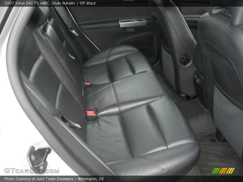 Silver Metallic / Off-Black 2007 Volvo S40 T5 AWD