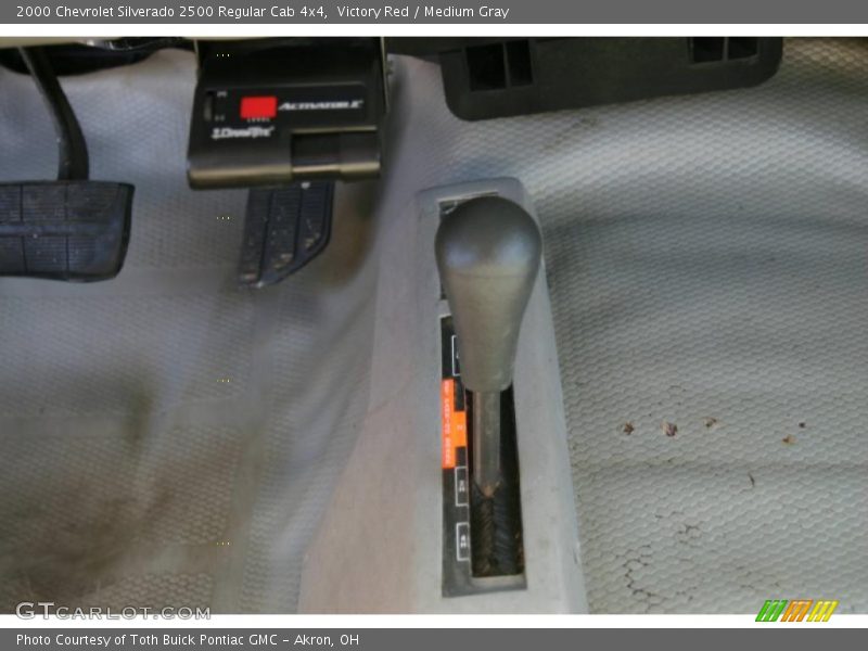 Victory Red / Medium Gray 2000 Chevrolet Silverado 2500 Regular Cab 4x4