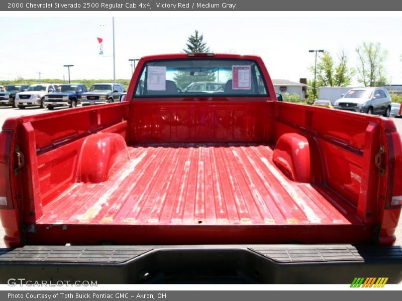 Victory Red / Medium Gray 2000 Chevrolet Silverado 2500 Regular Cab 4x4