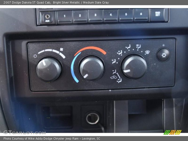 Bright Silver Metallic / Medium Slate Gray 2007 Dodge Dakota ST Quad Cab