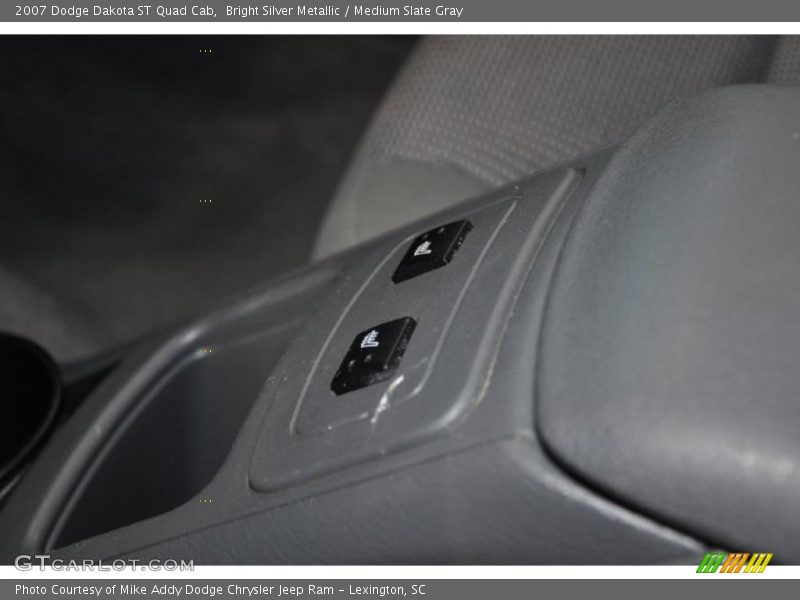 Bright Silver Metallic / Medium Slate Gray 2007 Dodge Dakota ST Quad Cab