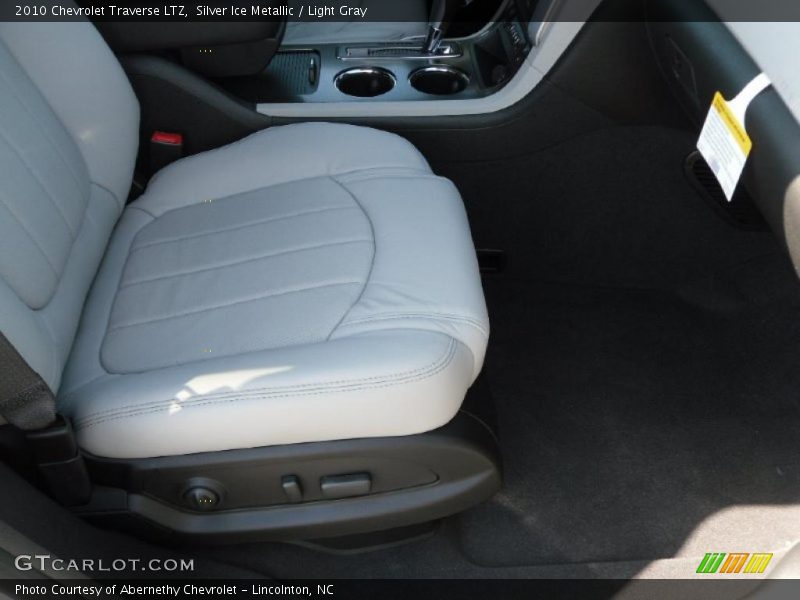 Silver Ice Metallic / Light Gray 2010 Chevrolet Traverse LTZ