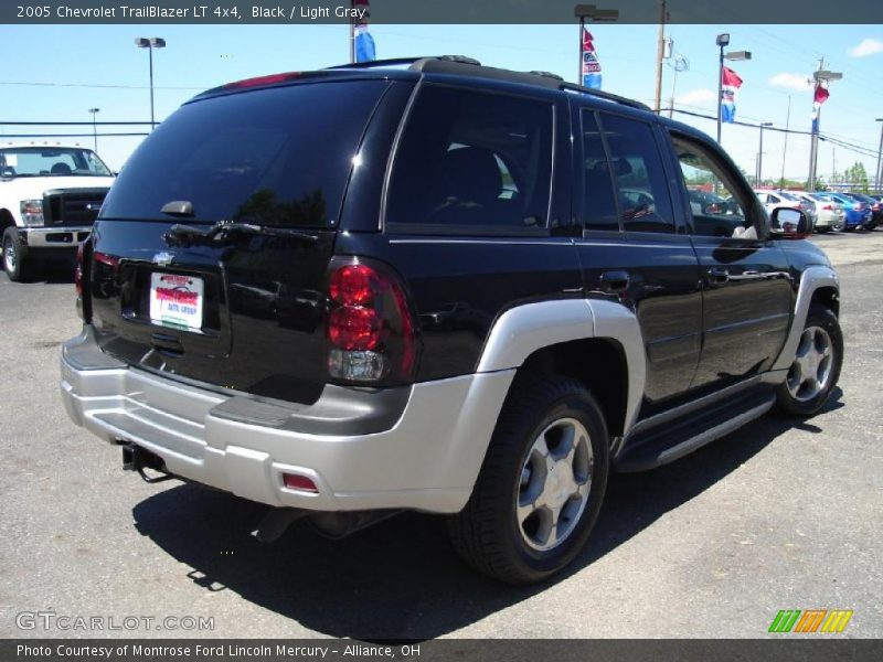 Black / Light Gray 2005 Chevrolet TrailBlazer LT 4x4
