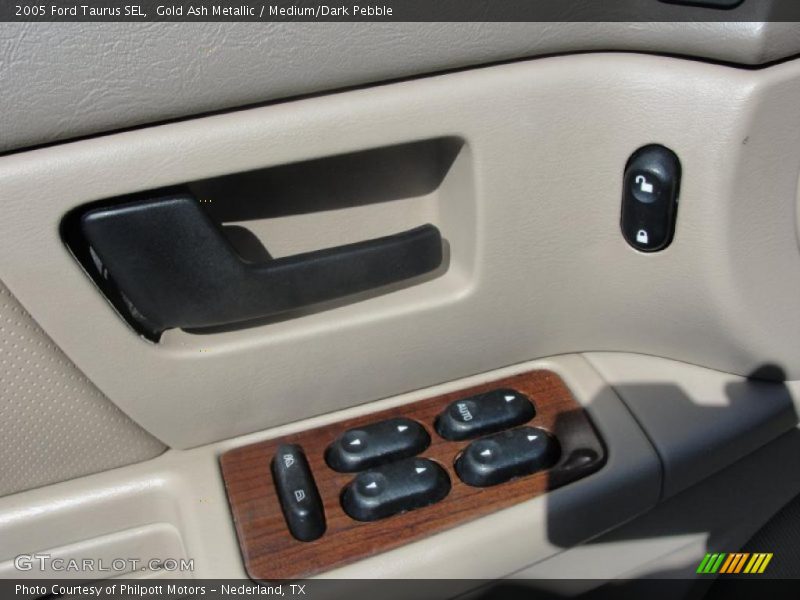 Gold Ash Metallic / Medium/Dark Pebble 2005 Ford Taurus SEL