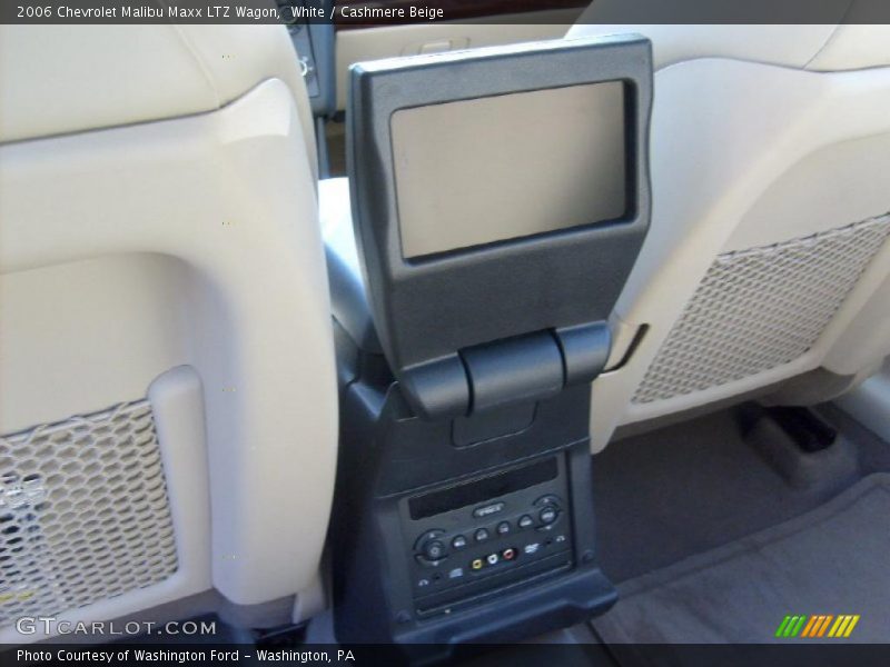 White / Cashmere Beige 2006 Chevrolet Malibu Maxx LTZ Wagon