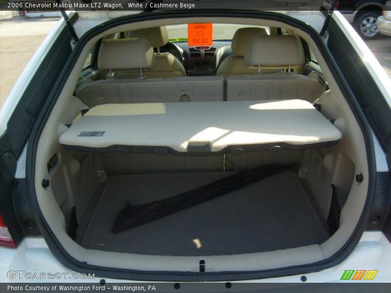 White / Cashmere Beige 2006 Chevrolet Malibu Maxx LTZ Wagon