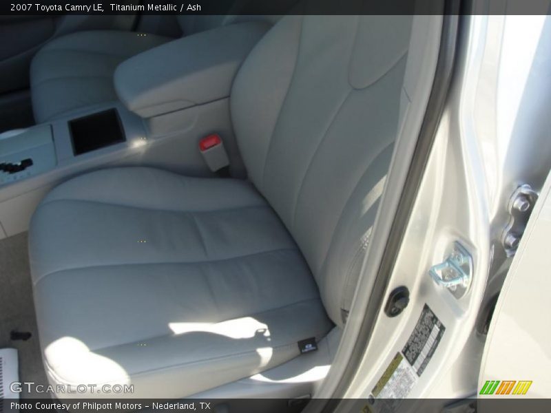 Titanium Metallic / Ash 2007 Toyota Camry LE