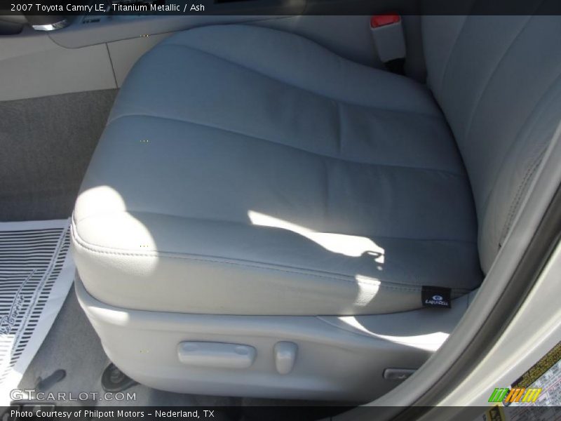 Titanium Metallic / Ash 2007 Toyota Camry LE