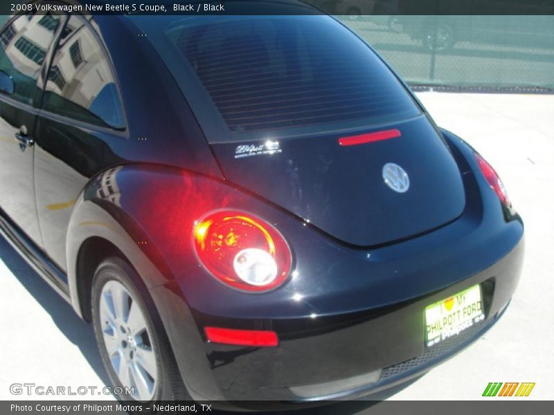 Black / Black 2008 Volkswagen New Beetle S Coupe