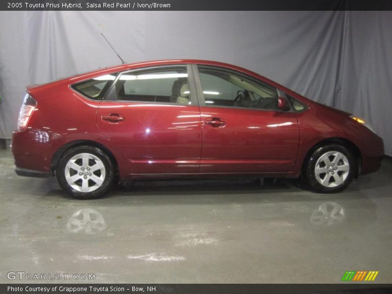 Salsa Red Pearl / Ivory/Brown 2005 Toyota Prius Hybrid
