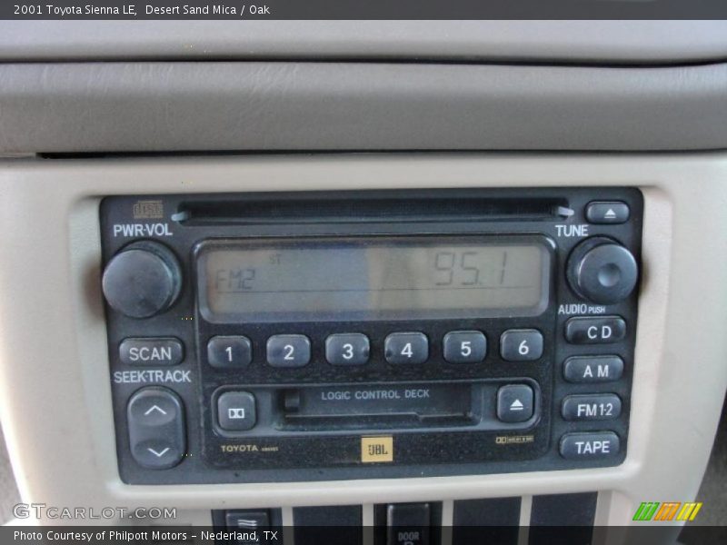 Desert Sand Mica / Oak 2001 Toyota Sienna LE