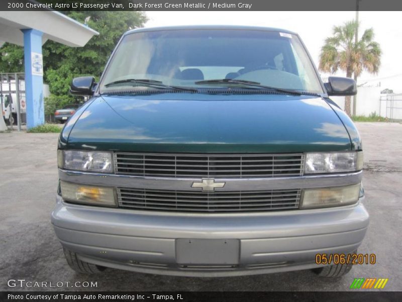 Dark Forest Green Metallic / Medium Gray 2000 Chevrolet Astro LS Passenger Van