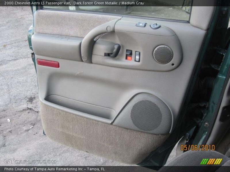 Dark Forest Green Metallic / Medium Gray 2000 Chevrolet Astro LS Passenger Van