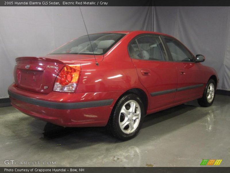 Electric Red Metallic / Gray 2005 Hyundai Elantra GLS Sedan