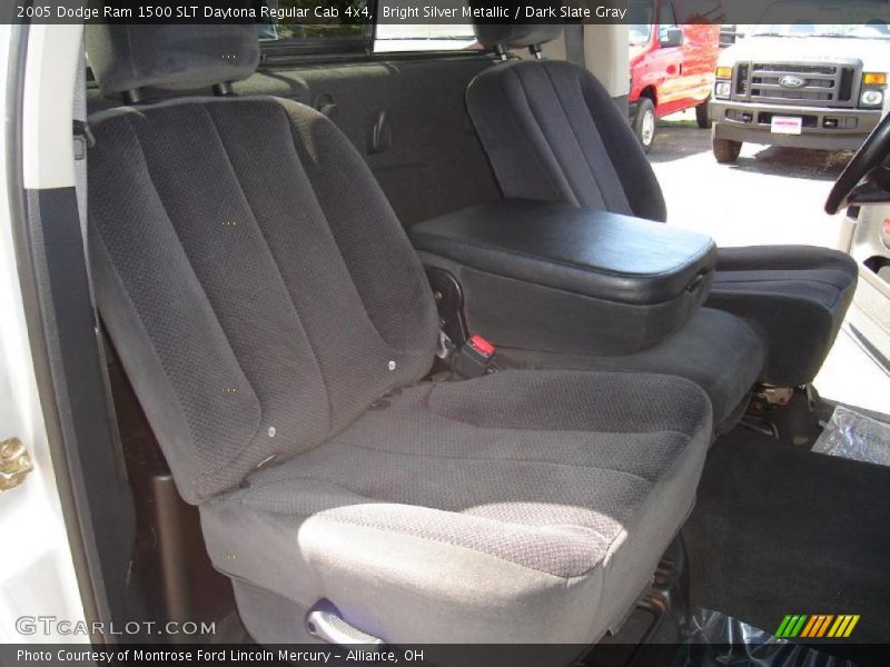 Bright Silver Metallic / Dark Slate Gray 2005 Dodge Ram 1500 SLT Daytona Regular Cab 4x4