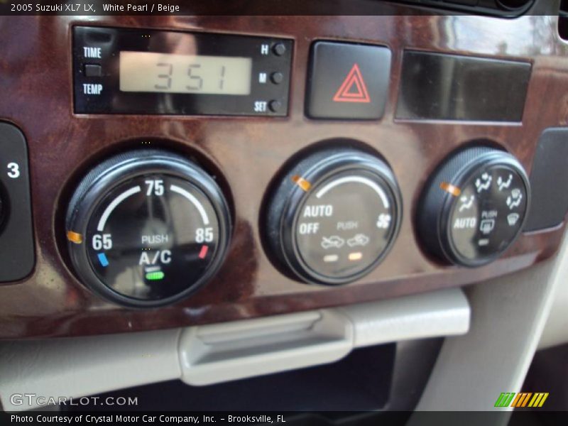 White Pearl / Beige 2005 Suzuki XL7 LX