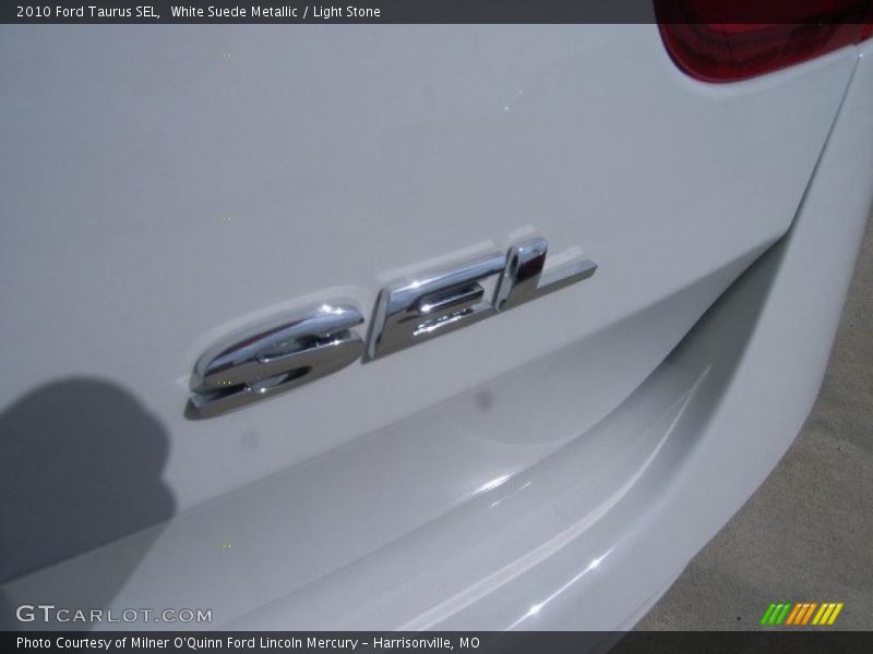 White Suede Metallic / Light Stone 2010 Ford Taurus SEL