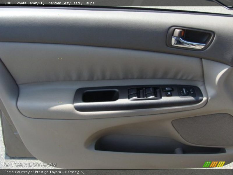 Phantom Gray Pearl / Taupe 2005 Toyota Camry LE