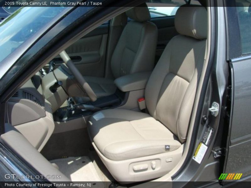 Phantom Gray Pearl / Taupe 2005 Toyota Camry LE