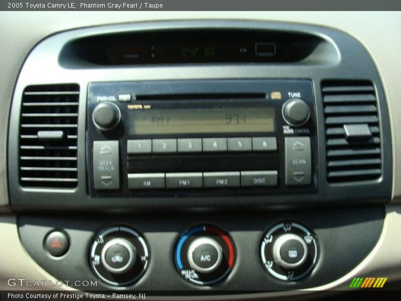 Phantom Gray Pearl / Taupe 2005 Toyota Camry LE