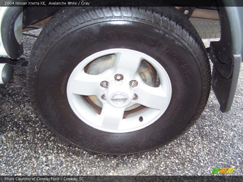 Avalanche White / Gray 2004 Nissan Xterra XE