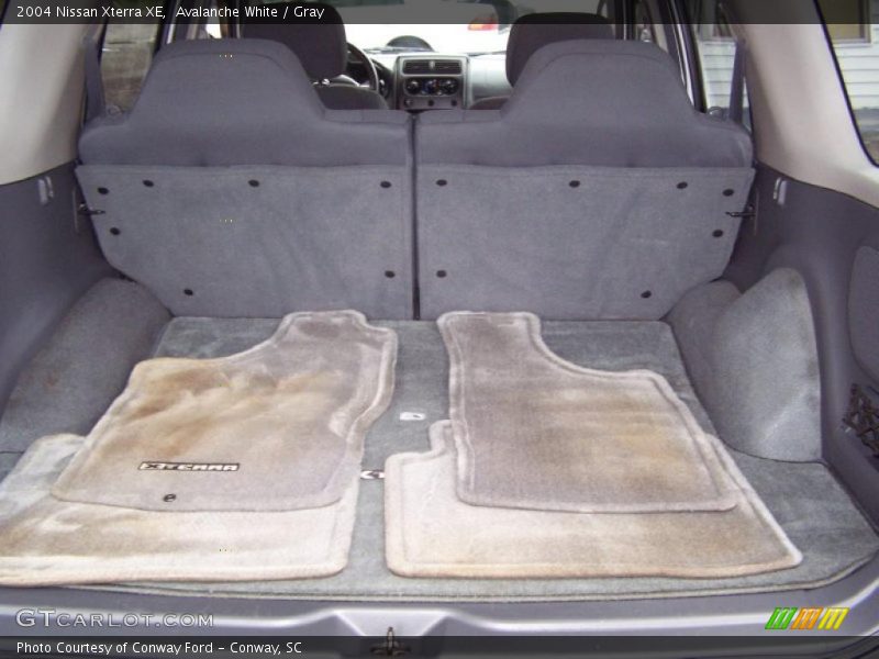 Avalanche White / Gray 2004 Nissan Xterra XE