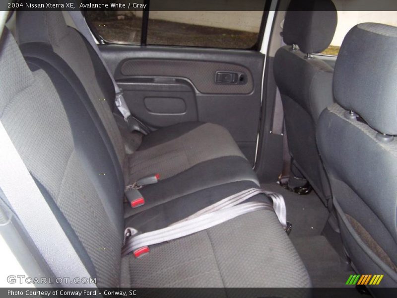 Avalanche White / Gray 2004 Nissan Xterra XE