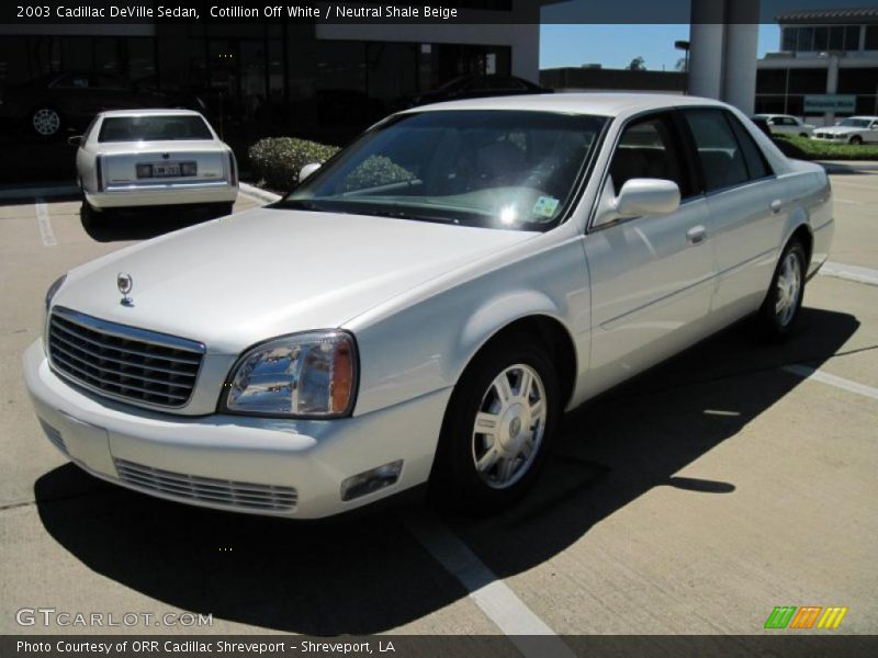Cotillion Off White / Neutral Shale Beige 2003 Cadillac DeVille Sedan