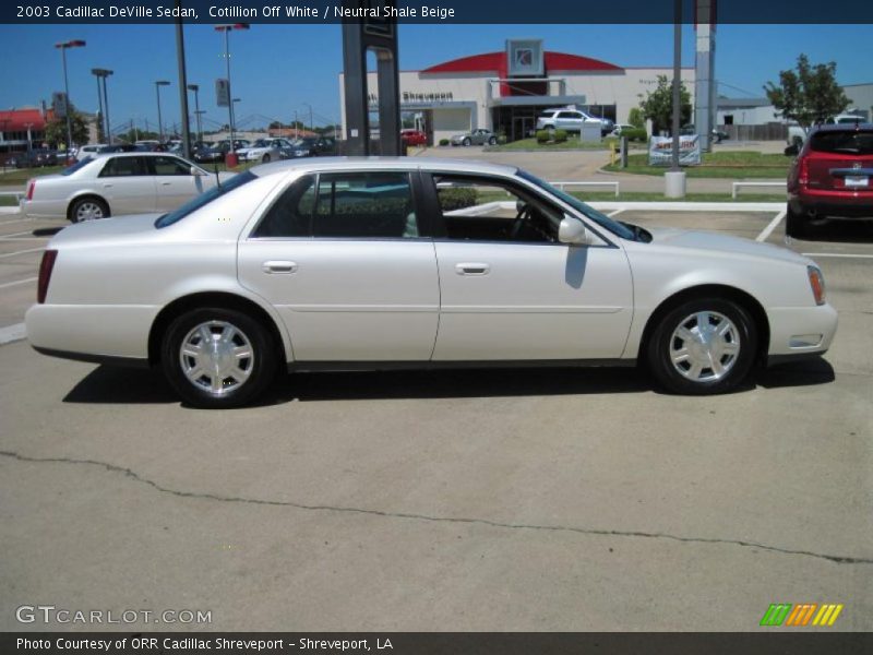 Cotillion Off White / Neutral Shale Beige 2003 Cadillac DeVille Sedan
