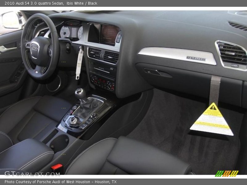 Ibis White / Black 2010 Audi S4 3.0 quattro Sedan